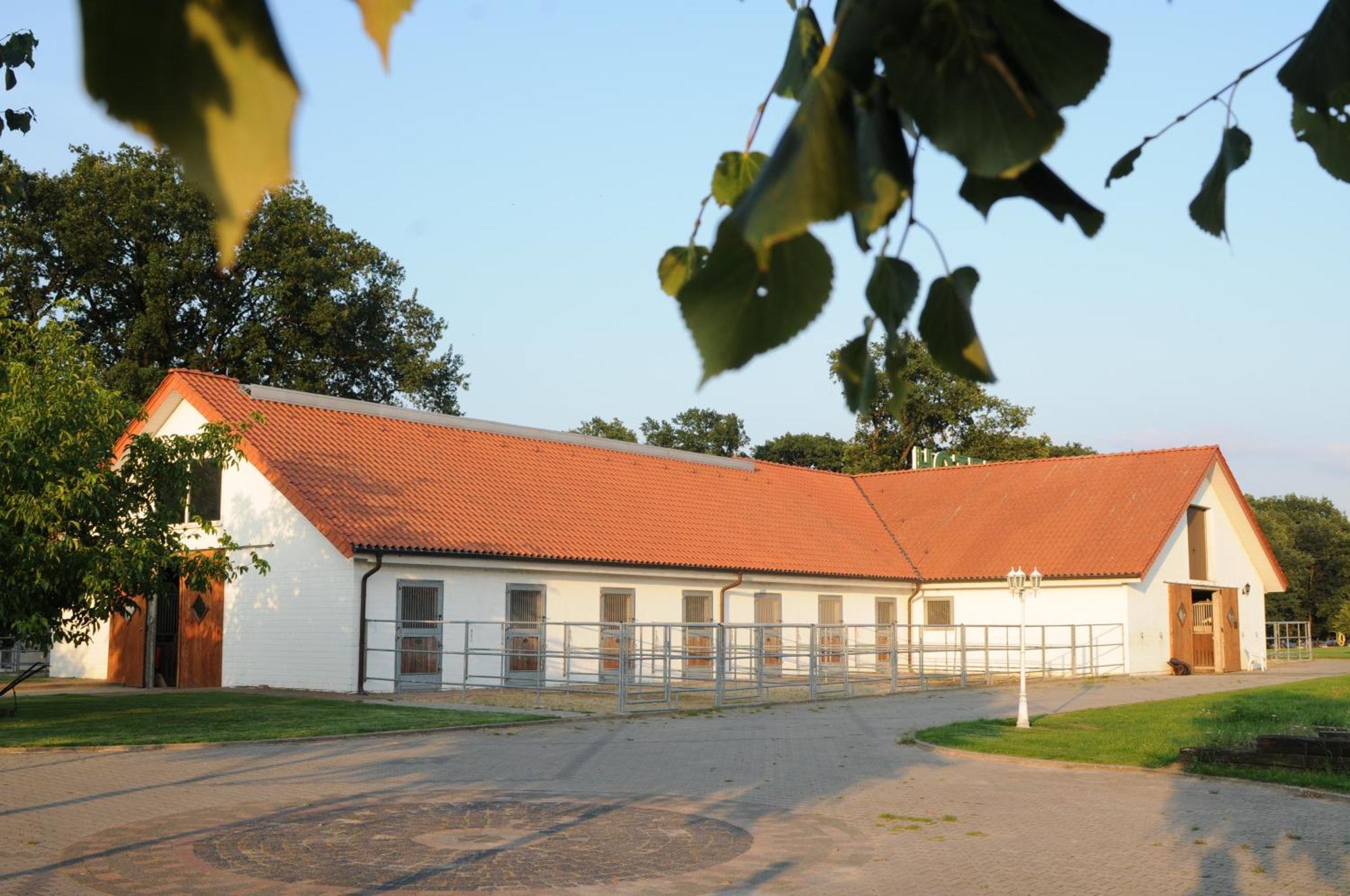 Landhotel Baumanns Hof Kirchdorf  Exteriör bild